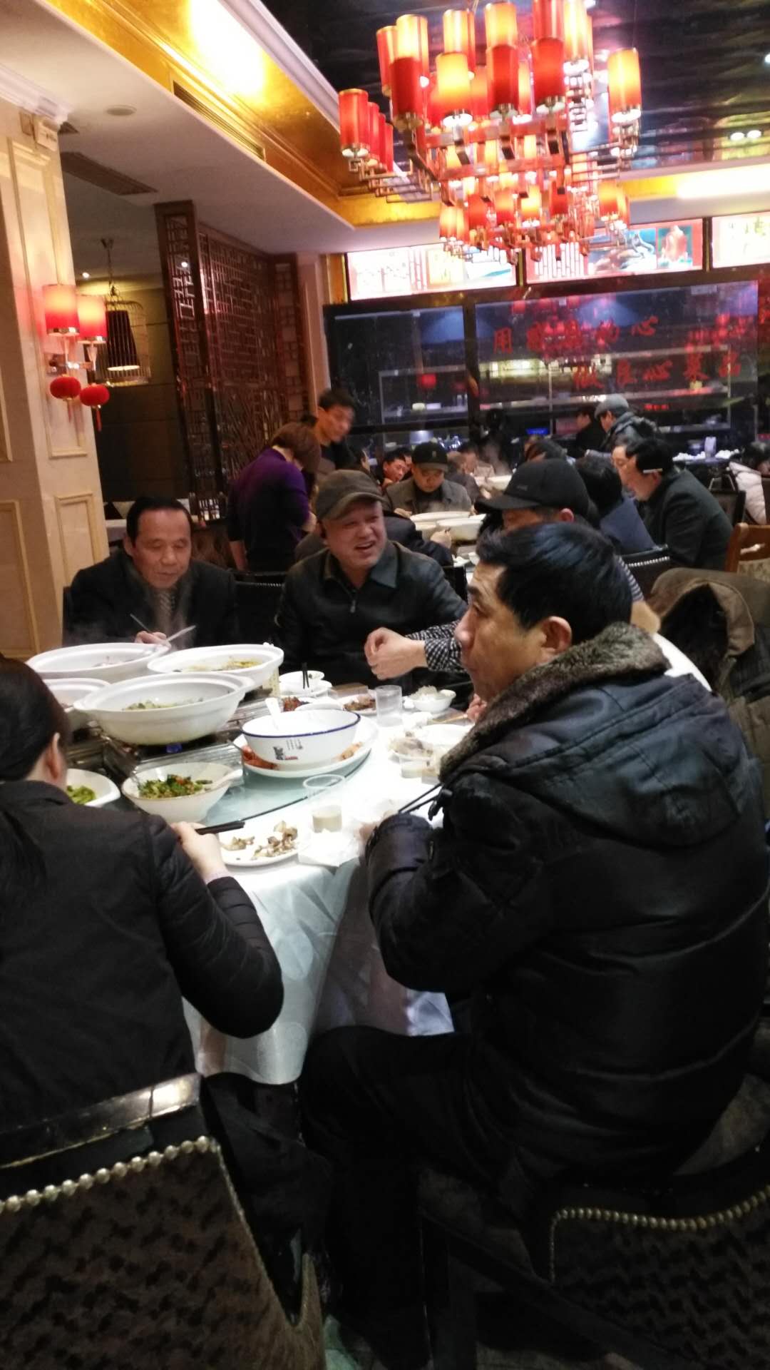 常德市康都物業(yè)服務(wù)有限公司,常德保安服務(wù)公司,保潔服務(wù),綠化服務(wù),搬運服務(wù),墻外高空清洗服務(wù)